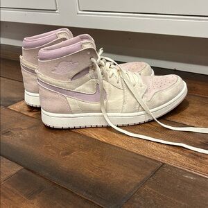 Women’s Jordan’s